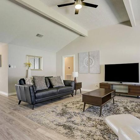 Cheerful 3 Bedroom Home In A Quiet Neighborhood. Houston Exterior photo