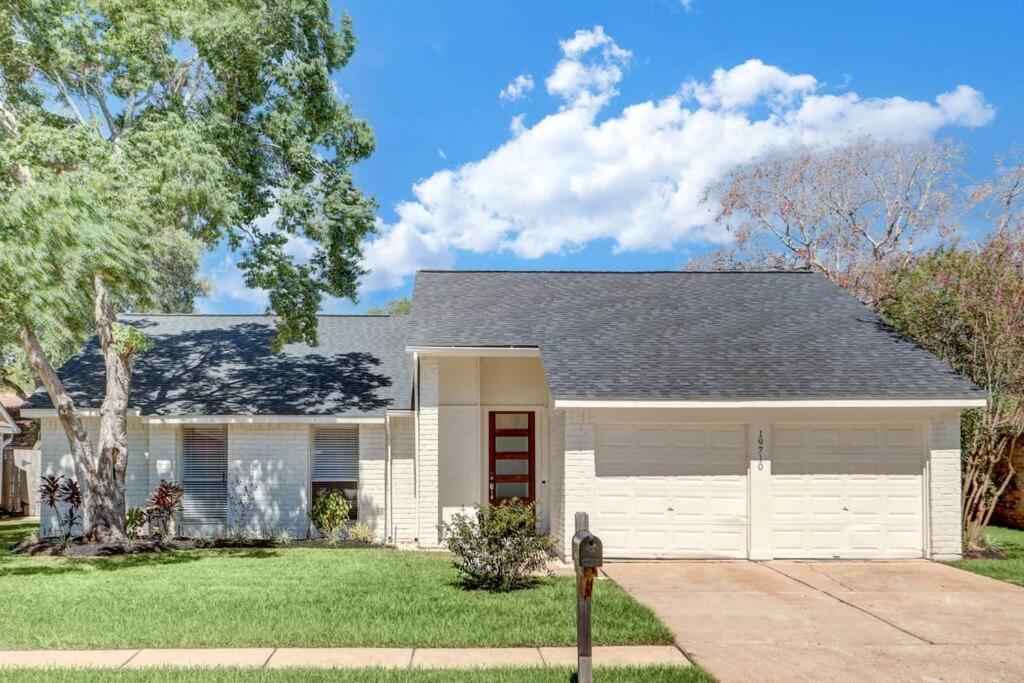 Cheerful 3 Bedroom Home In A Quiet Neighborhood. Houston Exterior photo