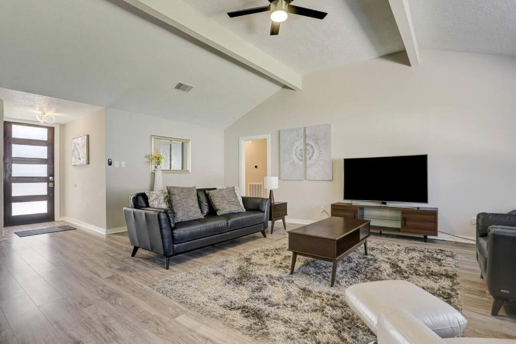 Cheerful 3 Bedroom Home In A Quiet Neighborhood. Houston Exterior photo